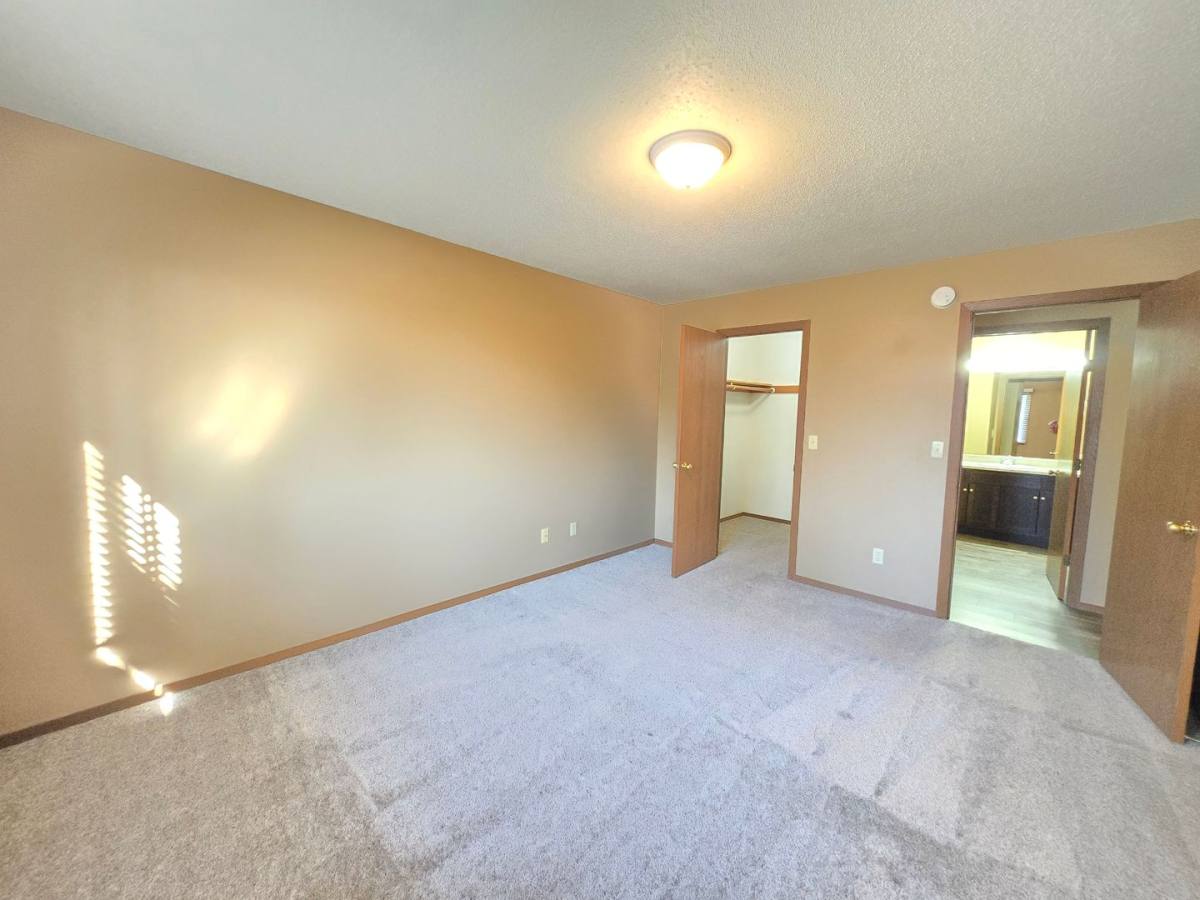 Apartment for rent at 2300 S Sycamore, Sioux Falls, SD 57110
