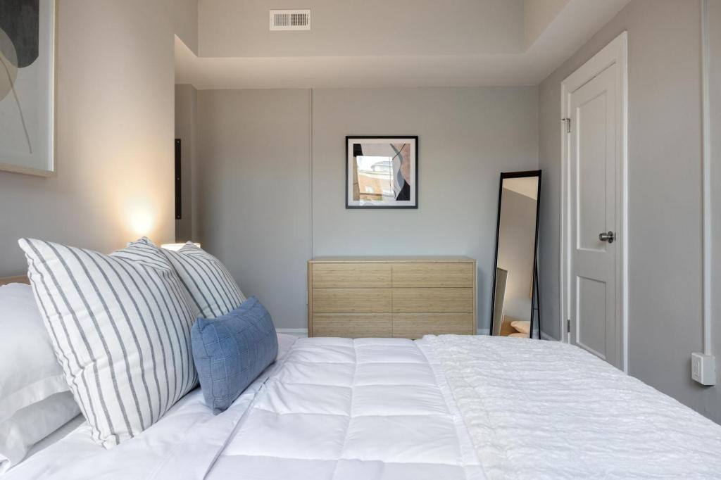 Apartment for rent at 2800 Connecticut Ave NW #202, Washington, DC 20008