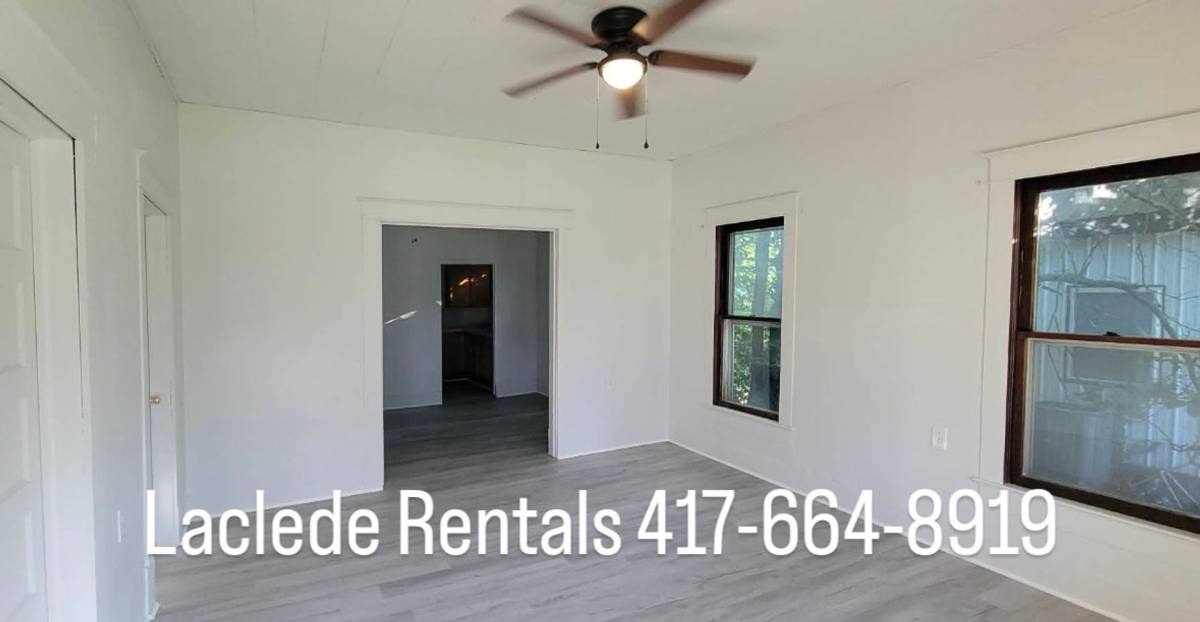 House for rent at 325 W 2nd St, Lebanon, MO 65536