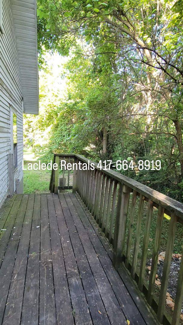 House for rent at 325 W 2nd St, Lebanon, MO 65536