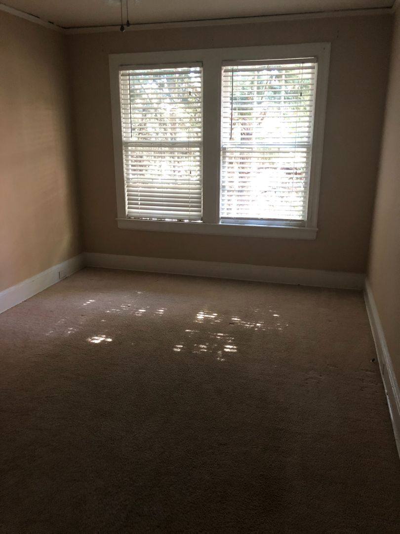 House for rent at 719 Grandin Rd, Charlotte, NC 28208