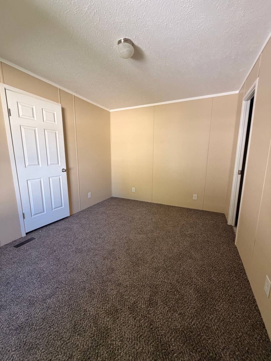 House for rent at 128 Hosner Dr #128, Oxford, MI 48371