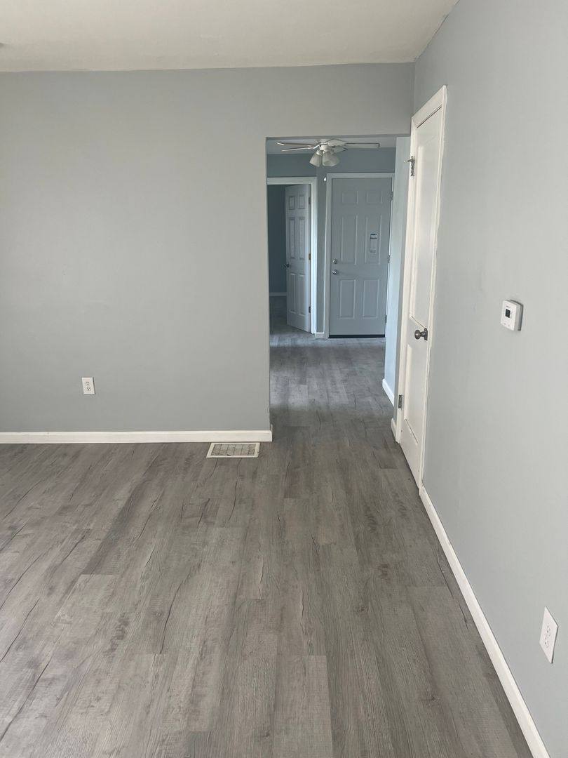 Apartment for rent at 1155 Linda Vista Ave, Dayton, OH 45405