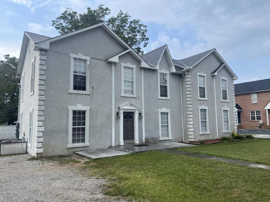 Apartment for rent at 320 W 7th St #B, Cookeville, TN 38501