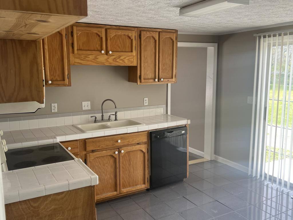 House for rent at 426 W 7th St, Cookeville, TN 38501