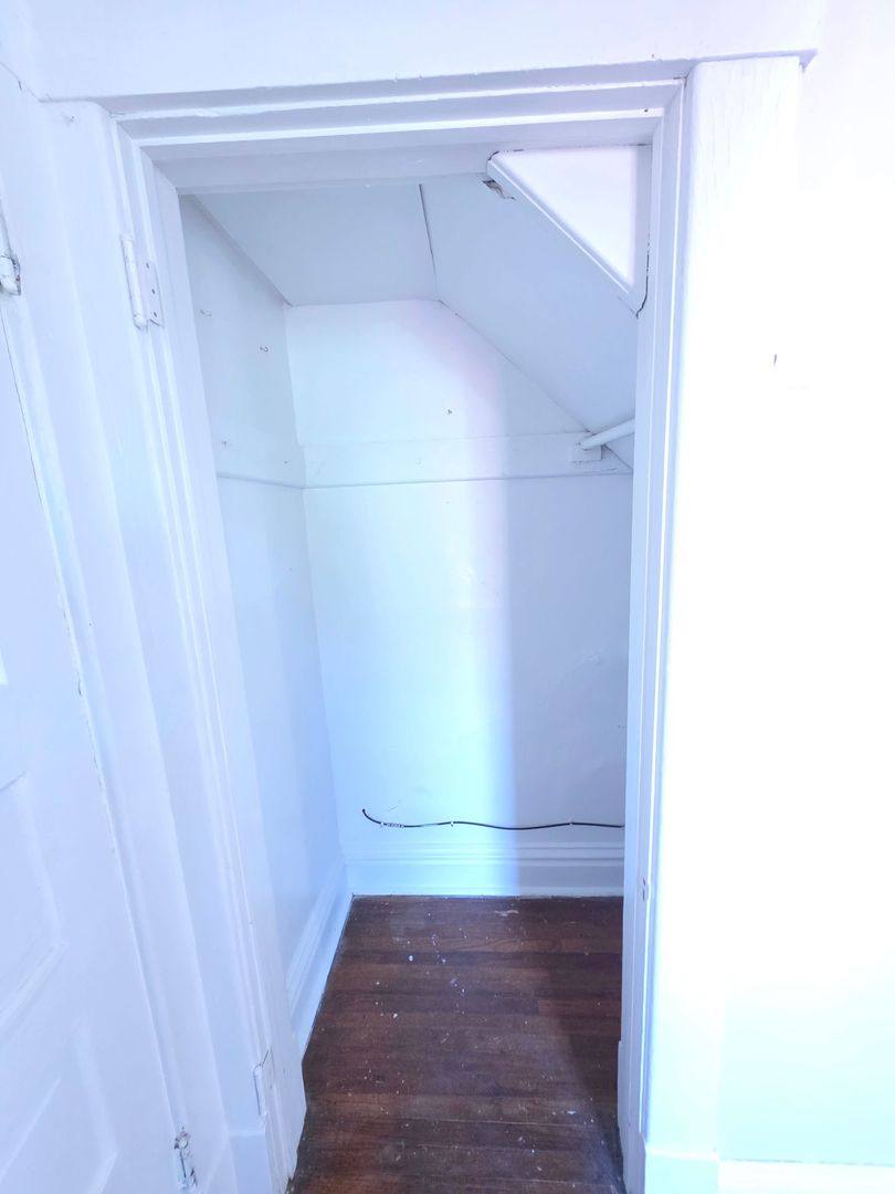Apartment for rent at 617 W Springfield, Champaign, IL 61820