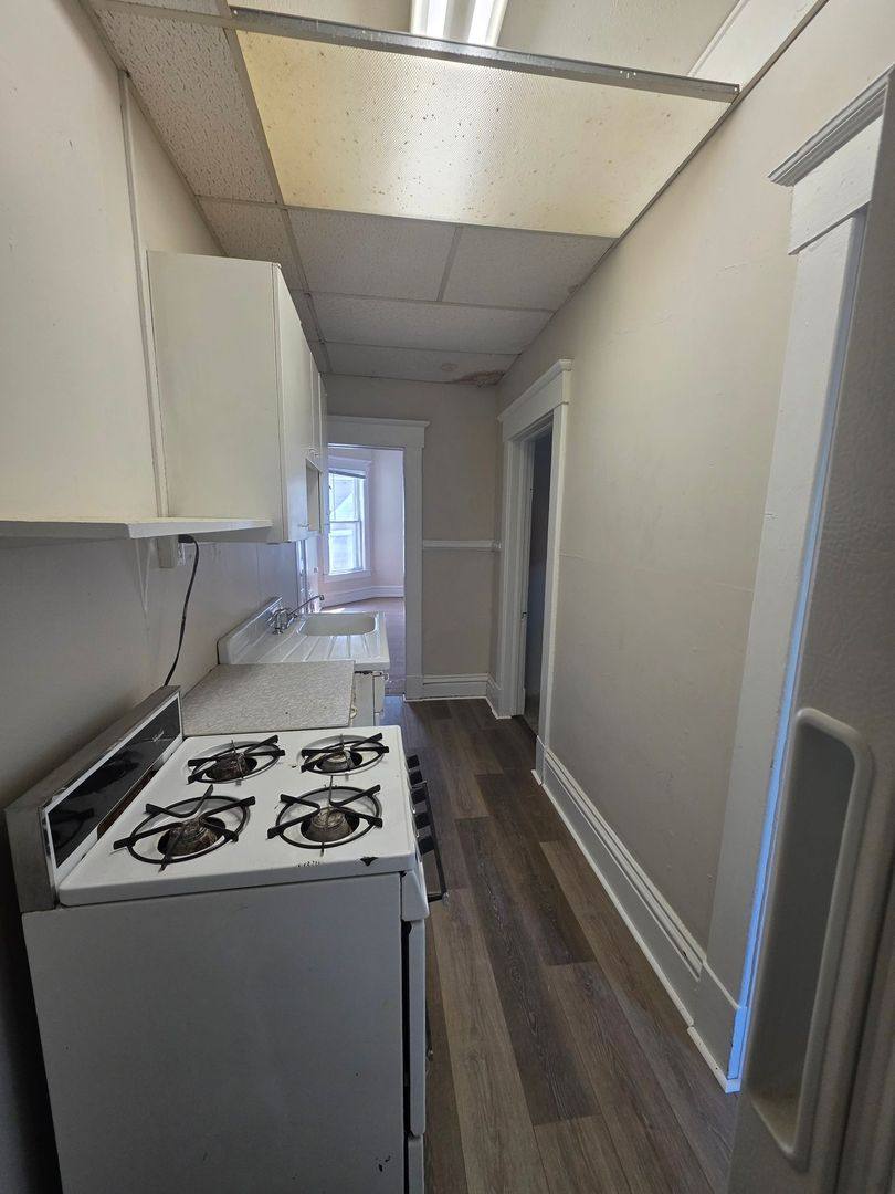 Apartment for rent at 617 W Springfield, Champaign, IL 61820