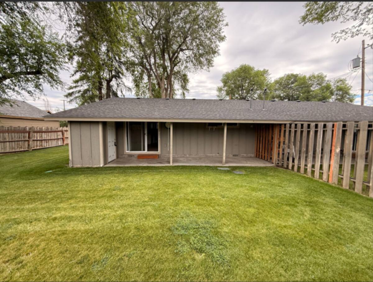 Apartment for rent at 215 NW Canal Blvd, Redmond, OR 97756