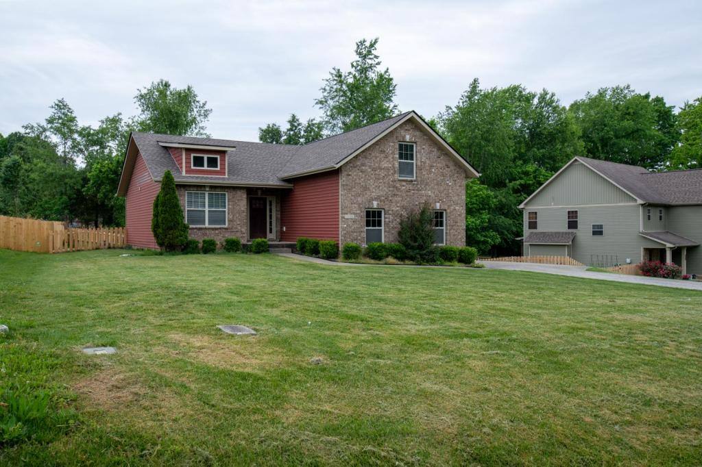 House for rent at 1126 Garrettsburg Rd, Clarksville, TN 37042