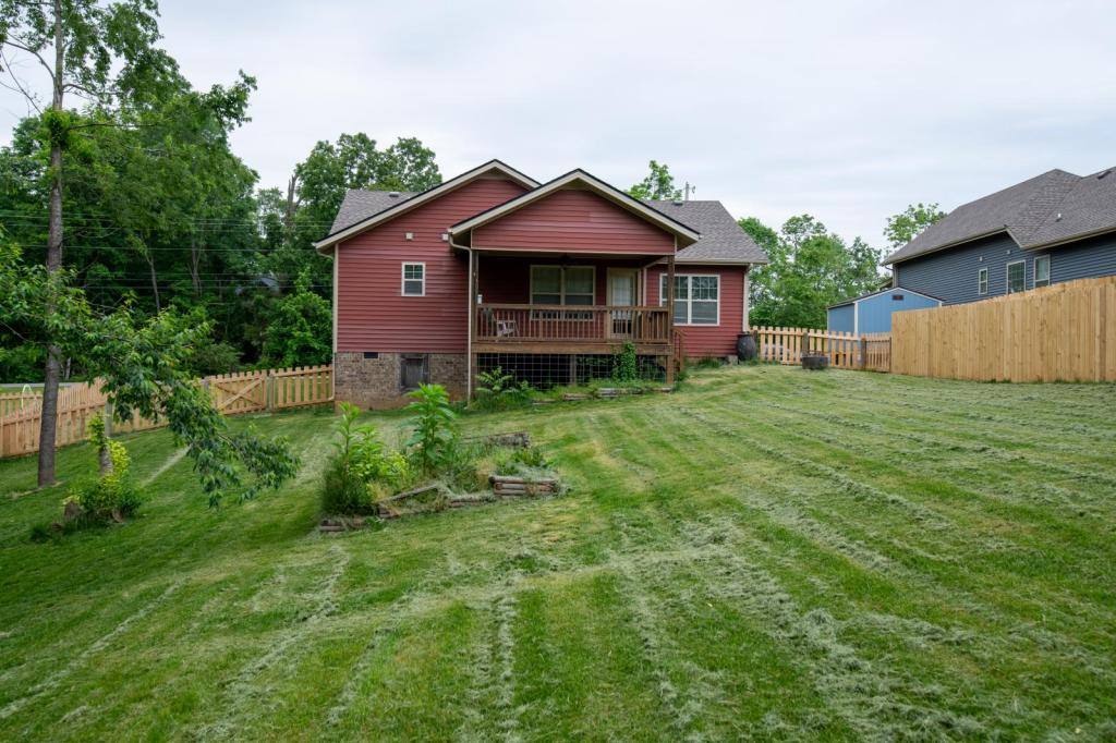 House for rent at 1126 Garrettsburg Rd, Clarksville, TN 37042