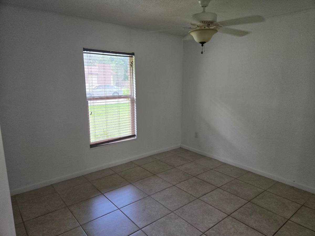 House for rent at 408 E Kentucky Ave, Deland, FL 32724