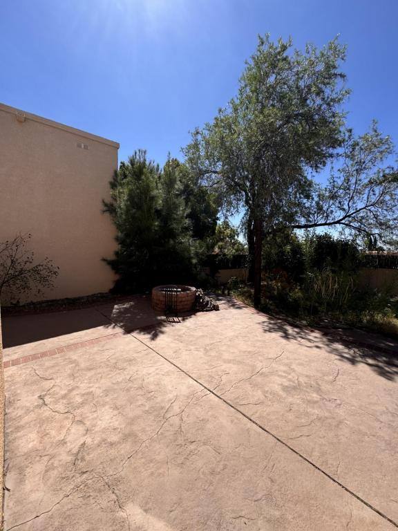House for rent at 4921 Edwards Dr NE, Albuquerque, NM 87111