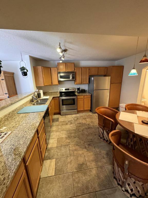 House for rent at 4921 Edwards Dr NE, Albuquerque, NM 87111