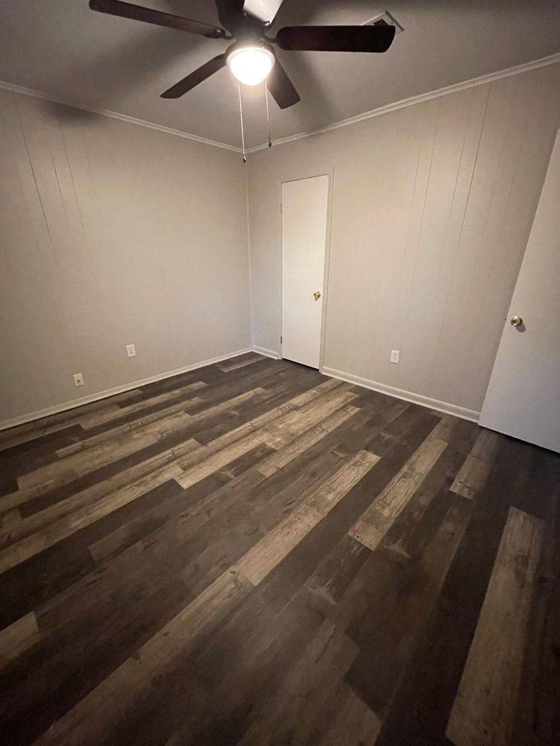 Apartment for rent at 406-408 Rogers, Jonesboro, AR 72401