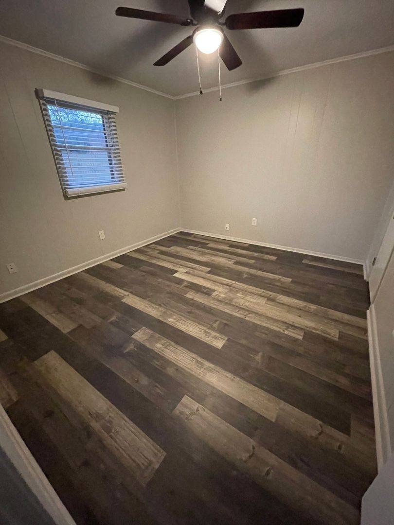 Apartment for rent at 406-408 Rogers, Jonesboro, AR 72401