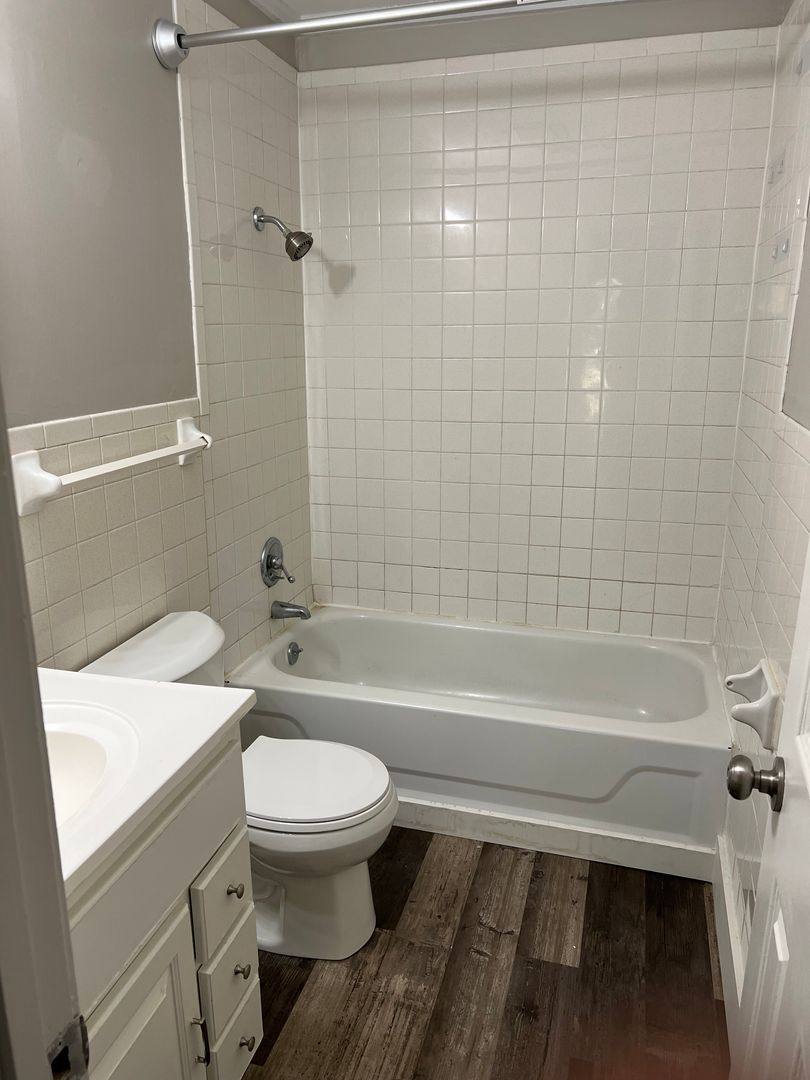 Apartment for rent at 406-408 Rogers, Jonesboro, AR 72401