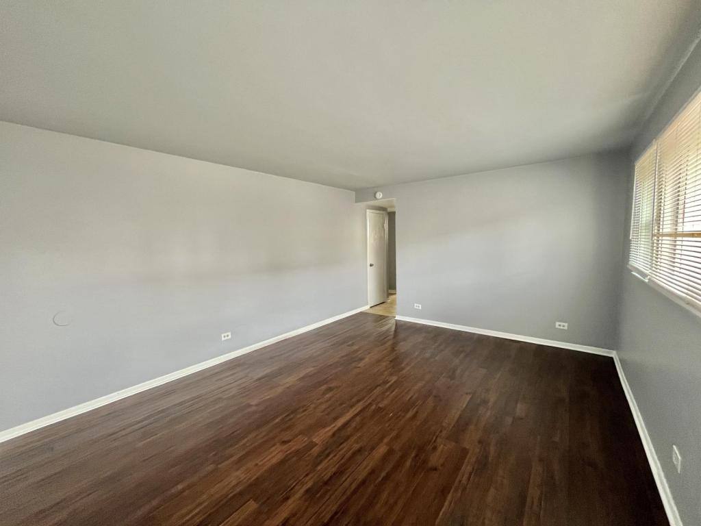 Apartment for rent at 2122 135th Place #2, Blue Island, IL 60406