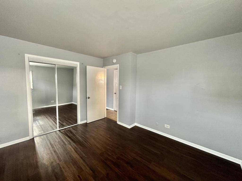 Apartment for rent at 2122 135th Place #2, Blue Island, IL 60406