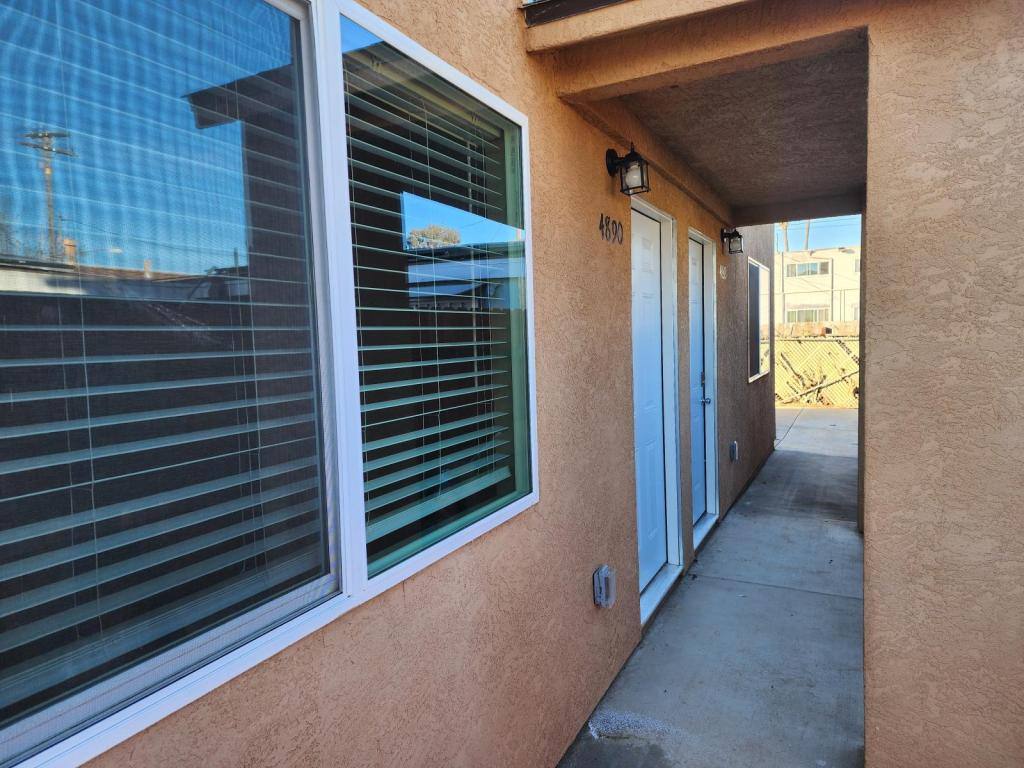 House for rent at 4890 Doliva Dr, San Diego, CA 92117