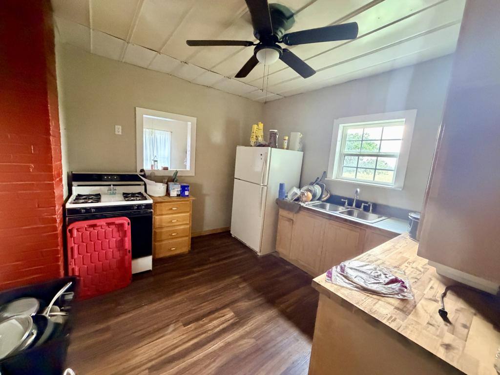 House for rent at 330 Cr #247, Goldthwaite, TX 76844