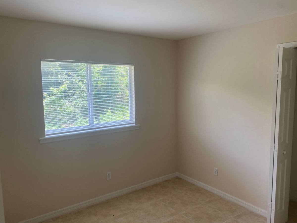 Apartment for rent at 133-135 Meadow Rd, Lehigh Acres, FL 33973