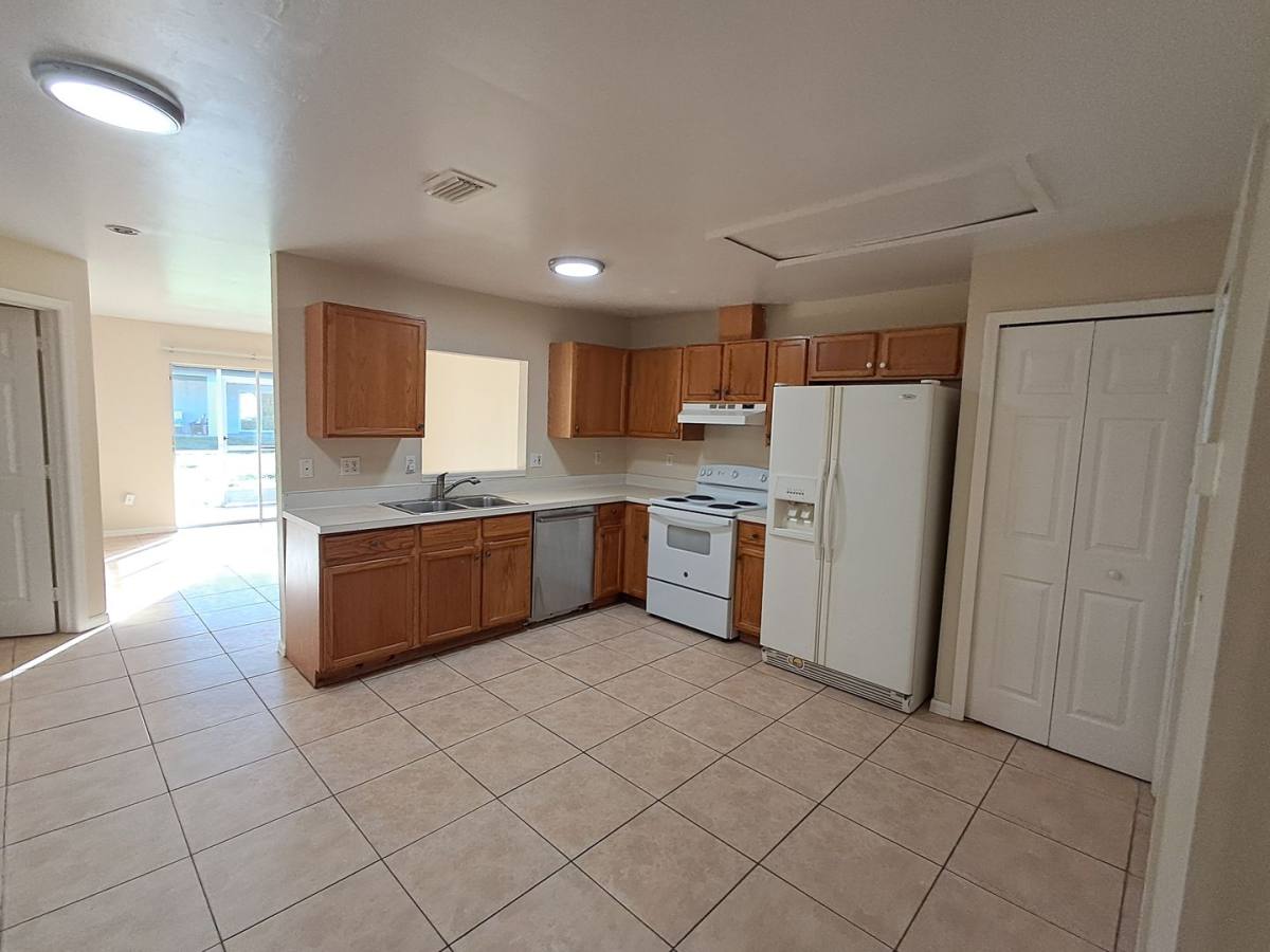 Apartment for rent at 133-135 Meadow Rd, Lehigh Acres, FL 33973