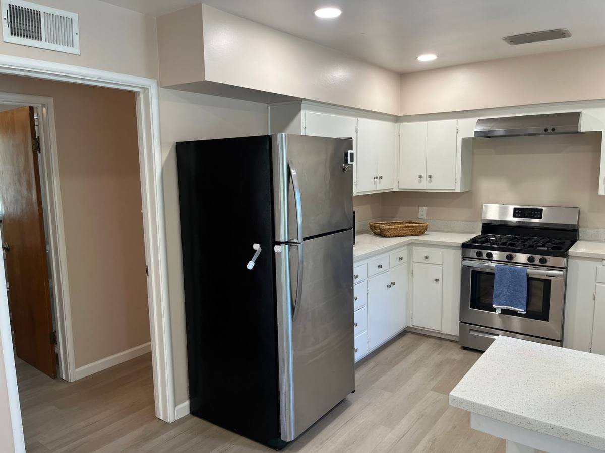 House for rent at 16841 Leroy Ave, Los Gatos, CA 95032