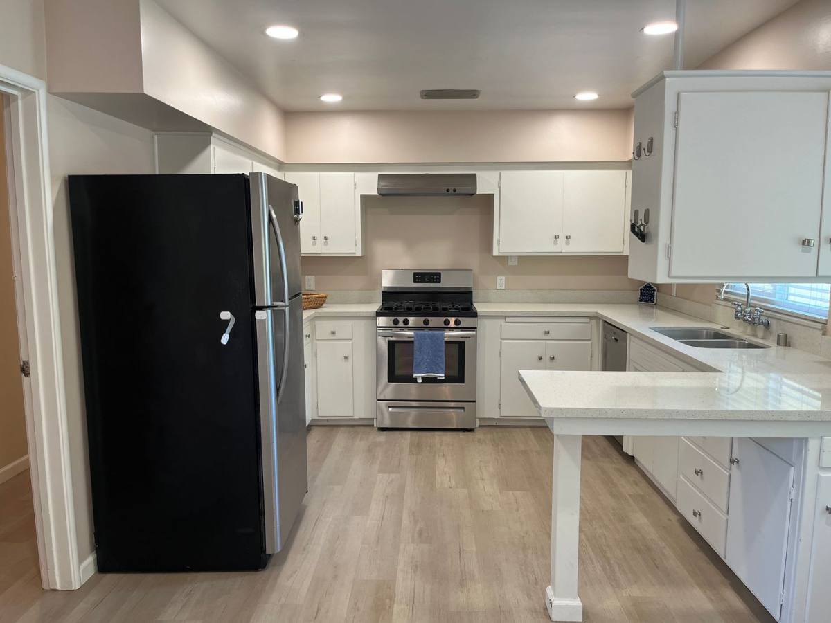 House for rent at 16841 Leroy Ave, Los Gatos, CA 95032