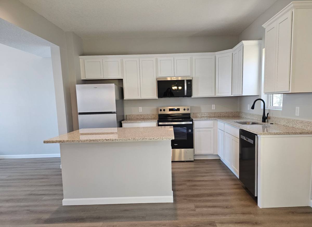 Townhouse for rent at 3983 Creek Hill Dr, Bettendorf, IA 52722