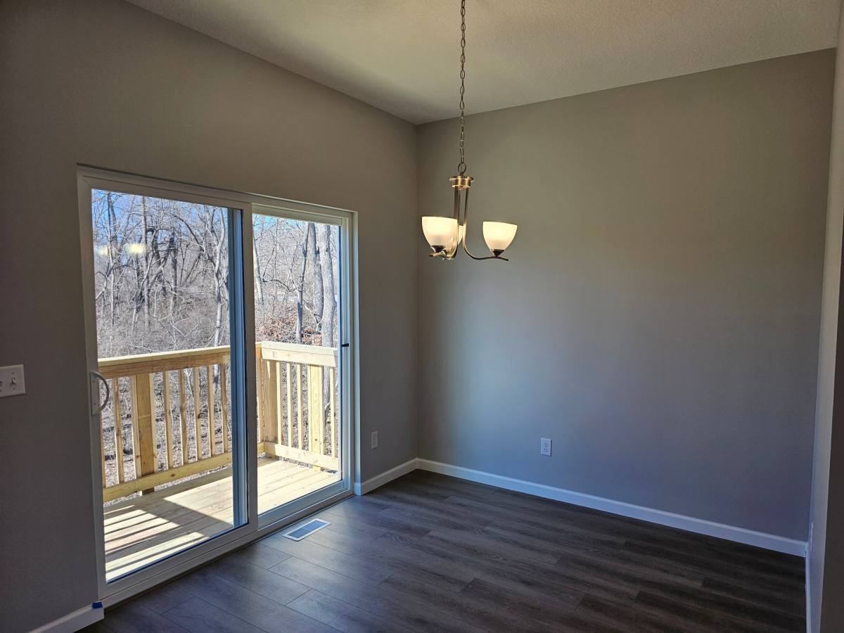 Townhouse for rent at 3983 Creek Hill Dr, Bettendorf, IA 52722