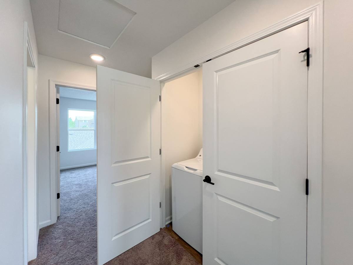 Townhouse for rent at 3983 Creek Hill Dr, Bettendorf, IA 52722