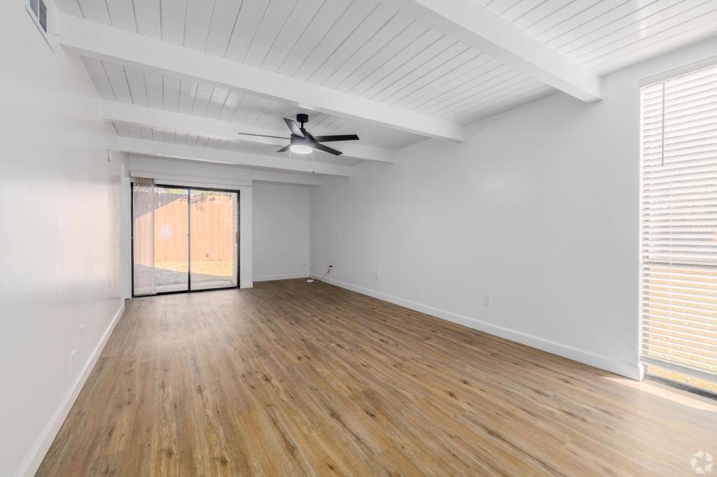 Apartment for rent at 1700 Williams St, Valdosta, GA 31602