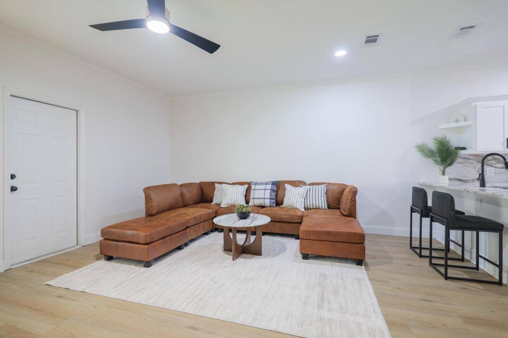 Townhouse for rent at 1412 Sustella Ave, Valdosta, GA 31601