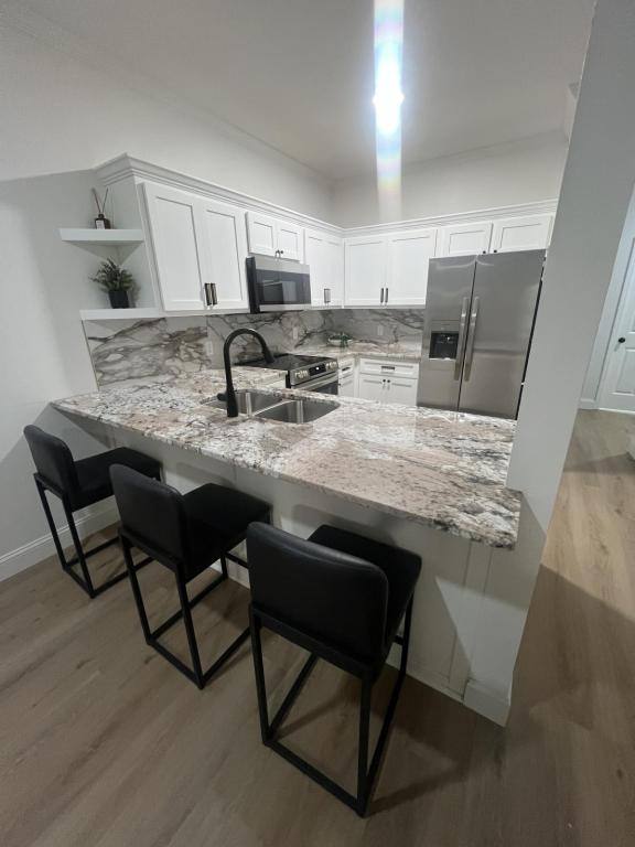Apartment for rent at 1412 Sustella Ave, Valdosta, GA 31601