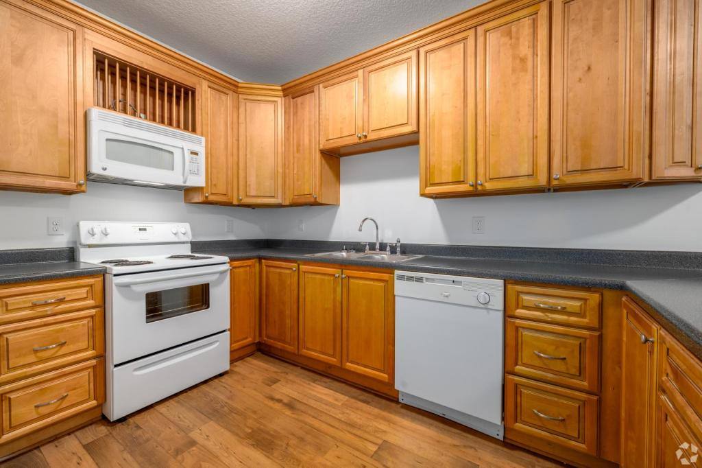 Apartment for rent at 407 W Mary St, Valdosta, GA 31601