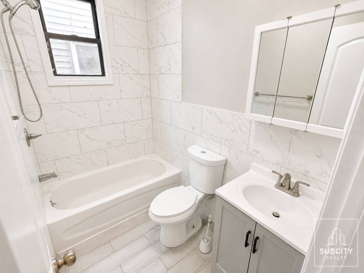 Apartment for rent at 203 N 15th St #3, East Orange, NJ 07017