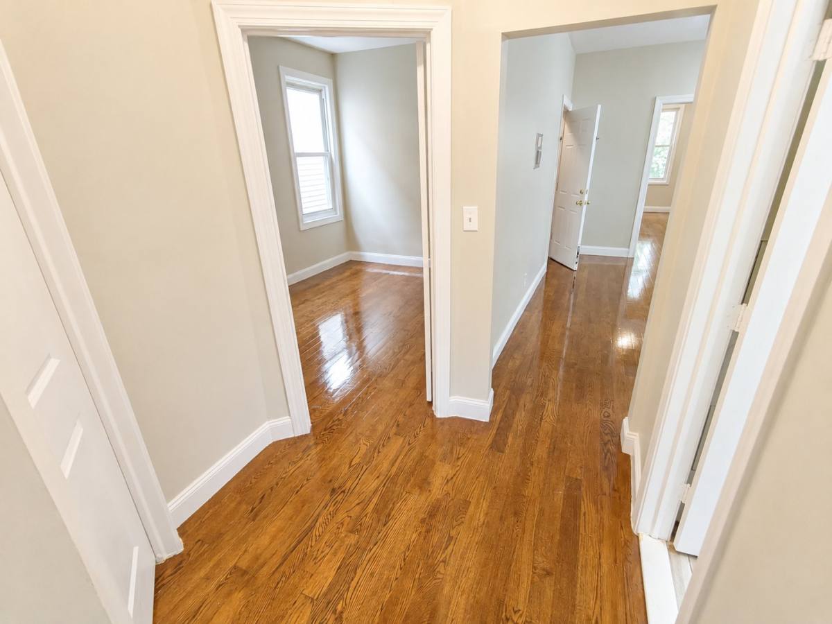 Apartment for rent at 203 N 15th St #3, East Orange, NJ 07017