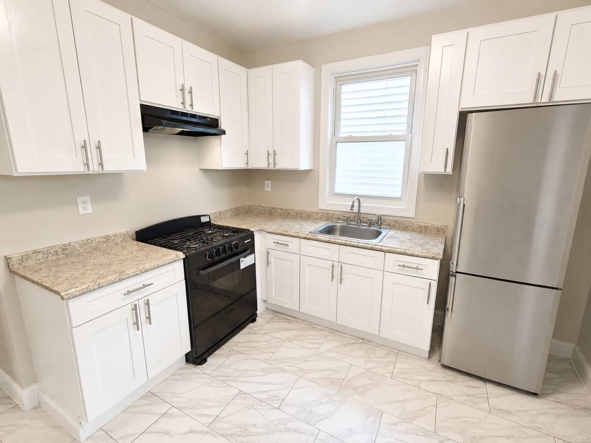 Apartment for rent at 203 N 15th St #3, East Orange, NJ 07017
