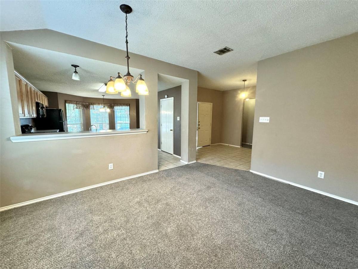 House for rent at 1012 Margaret Dr, McKinney, TX 75071