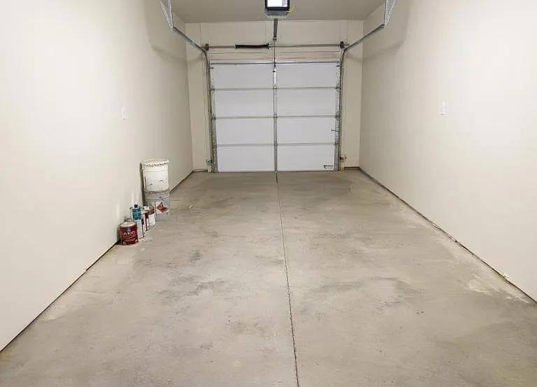 Apartment for rent at 4 Emerald Court, Shawnee, OK 74804