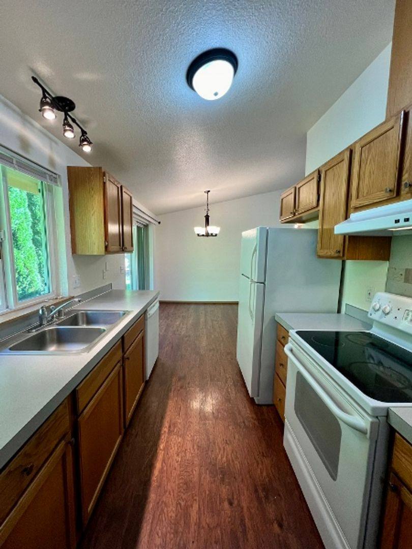 House for rent at 2422 Leach Court SE, Olympia, WA 98501