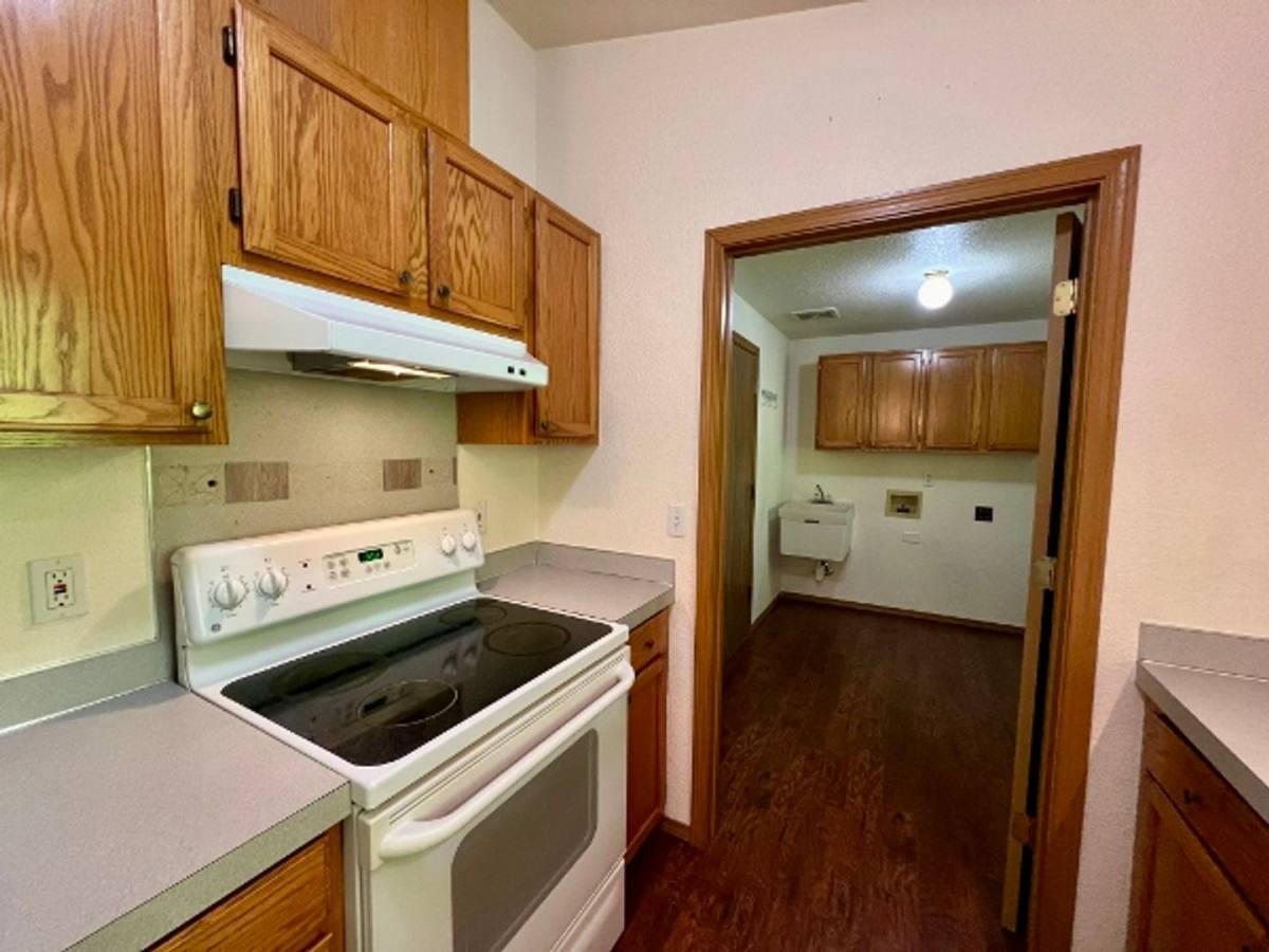 House for rent at 2422 Leach Court SE, Olympia, WA 98501