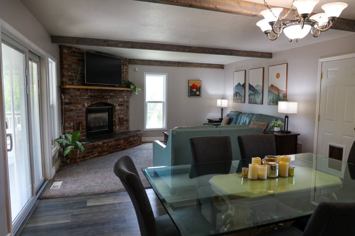 House for rent at 812 Sacajawea Dr, Great Falls, MT 59404