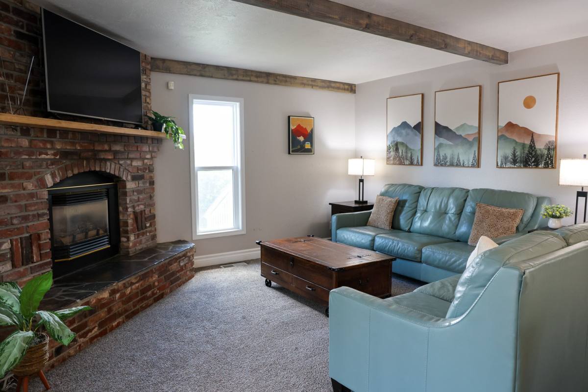House for rent at 812 Sacajawea Dr, Great Falls, MT 59404