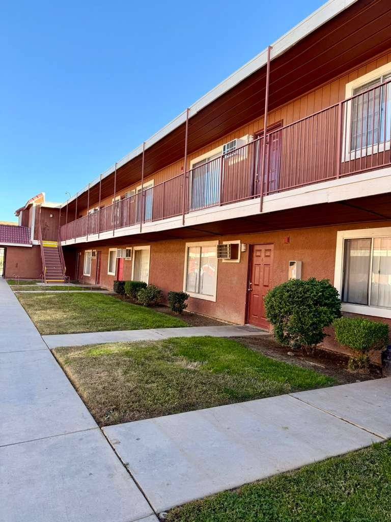 Apartment for rent at 38719 10th St E #2926, Palmdale, CA 93550