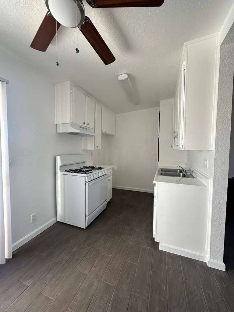 Apartment for rent at 38551 38561 11th St E #6102, Palmdale, CA 93550