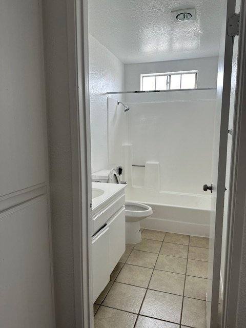 Apartment for rent at 38572 10th Place E #12, Palmdale, CA 93550
