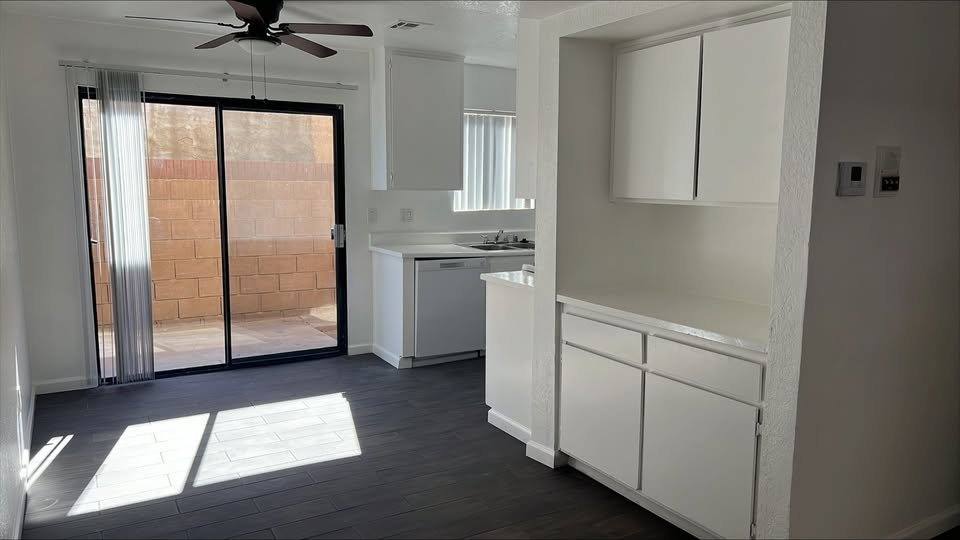 Apartment for rent at 38665 11th St E #31, Palmdale, CA 93550