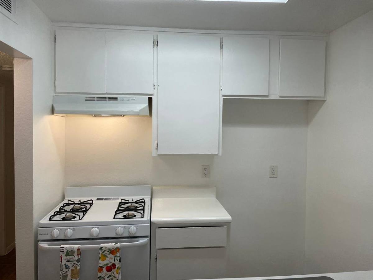 Apartment for rent at 38604 10th St E #5, Palmdale, CA 93550