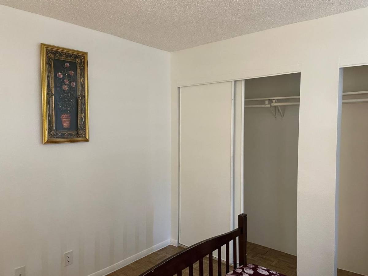 Apartment for rent at 38604 10th St E #5, Palmdale, CA 93550